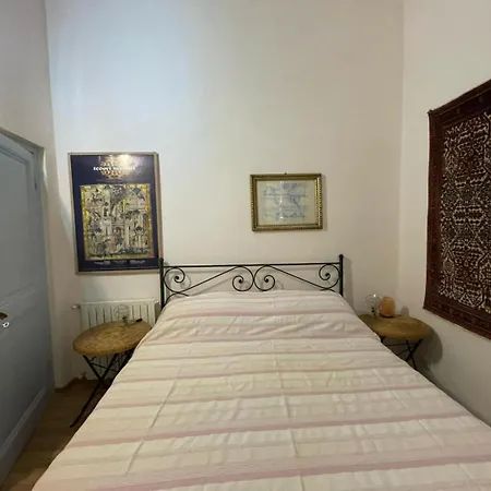 -wh-la Rue Historique-centro * Sanremo
